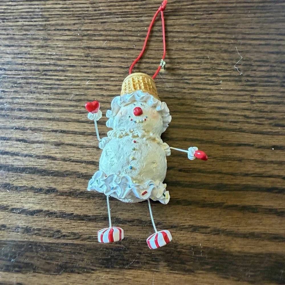 Vintage Demdaco 2004 A La‎ Mode Nancy Carter Christmas Ornaments (4)